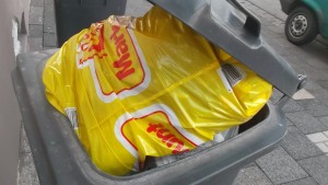 Netto-Plastiktüten verbrennen nach den Alditüten am coolsten