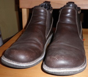 braune Kickers von 2009