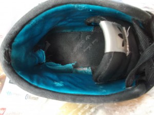 Müll0913 069.jpg (233.54 KiB) 6976 mal betrachtet Ein sehr geiler Einblick vom müffelnden total zerlatschten Innenleben!