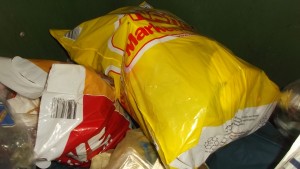 auch gelbe Netto-Plastiktüten verbrennen supercool :)