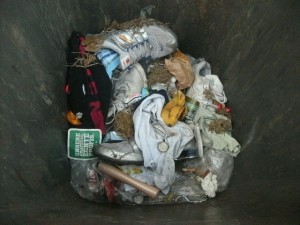 Also Mülltonnen von Sportstätten sind immer einen Blick wert!
