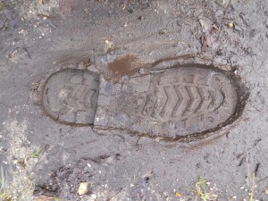 Ergebniss im Matsch. Völliger Sohlenabdruck