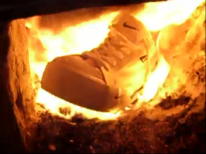 Quelle: Videoschnappschuß Burn2shoes