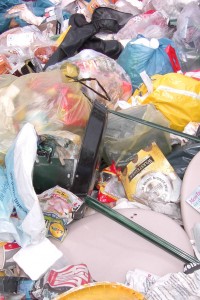 Marina09 016.jpg (223.99 KiB) 11418 mal betrachtet Vermutlich wurden die Stiefel beim anschließenden Grillabend noch getragen.