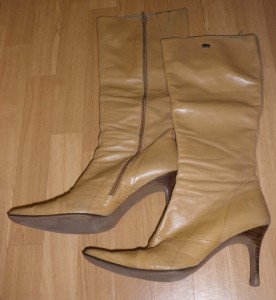 Buffalo Stiefel Gr. 42 über ebay gebraucht gekauft, schöner, wenn der Absatz nicht repariert worden wäre
