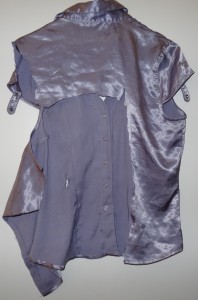 lila Satinbluse