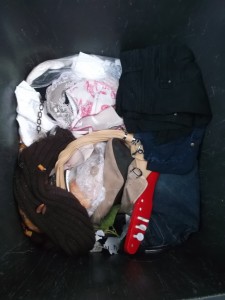 Müll1013 158.jpg (292 KiB) 7048 mal betrachtet Was für ein geiler Dreck!