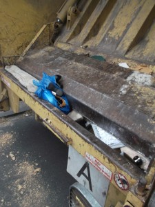 Müll0913 148.jpg (290.93 KiB) 5159 mal betrachtet Man hörte erste Absätze krachen!