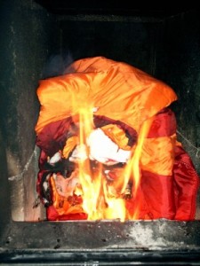 redgilet043xs hungry flames.JPG