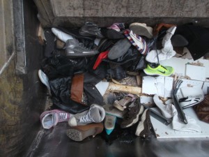 Müll0214 151.jpg (561.68 KiB) 6271 mal betrachtet Wohin man blickte: Alle Stadien der Entsorgung.