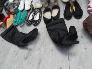 Müll0214 222.jpg (519.96 KiB) 6390 mal betrachtet Absatz angebrochen - Stiefel jetzt echt nur noch Müll!