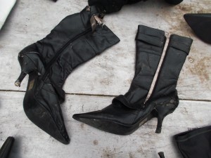 So sehen Stiefel nach ihrer Sperrmüllabfuhr aus!