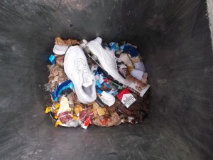 Müll0414 096.jpg (497.61 KiB) 3164 mal betrachtet Schock!!! Oh nein!!!