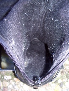 Müll0409 624.jpg (220.62 KiB) 10644 mal betrachtet Wieviel geile Fußarbeit wird nie gesehen werden, bevor sie im Müll vernichtet wird?!