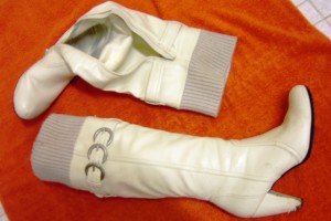 Müll0409 078.jpg (755.17 KiB) 2944 mal betrachtet Innen waren die Stiefel herrlich verschwitzt und verlatscht.