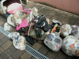 Überall gibts was hier im Dreck zu &quot;entdecken&quot;.