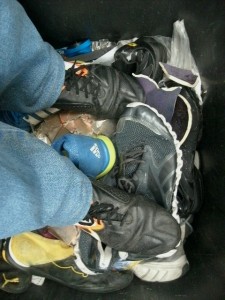 Langsam gewöhne ich mich dran, Sneaker einzustampfen und platt zu treten!