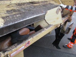 Müll0315 024.jpg (537.65 KiB) 6847 mal betrachtet Bersten und krachen! Jetzt wurde es aber wirklich "pressant"!