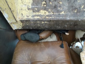 Müll0315 038.jpg (528.42 KiB) 15987 mal betrachtet Auch hier wirds für die armen süßen Stiefel immer "enger".