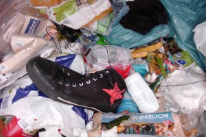 Müll1111 437.jpg (495.73 KiB) 9553 mal betrachtet Geiler Zufallsfund