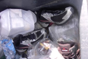 Müll1111 007.jpg (323.35 KiB) 9061 mal betrachtet Zwar alt, aber dennoch ok, aber sie kamen doch in den Müll.