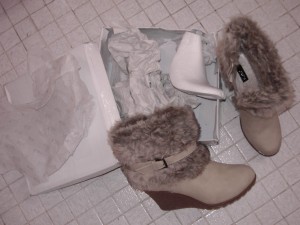 Müll0212 001.jpg (281.84 KiB) 4647 mal betrachtet Heute angekommen und gerade ausgepackt.