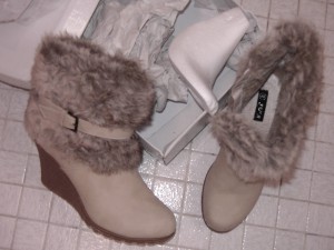 Müll0212 003.jpg (243.42 KiB) 4647 mal betrachtet Bisher nur mal kurz mit den Füßen rein zur Anprobe.