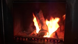 Westernstiefel2.jpg (41.11 KiB) 5217 mal betrachtet Eigentlich hat er ja recht, zum Tanzen gehört auch Bewegung