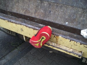 Müll0312 042.jpg (142.18 KiB) 7225 mal betrachtet Es gibt keine Gnade und kein Entrinnen!