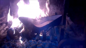 Quelle: Videoschnappschuß Abused Shoes