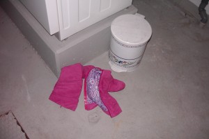 Astrid01 004.jpg (405.53 KiB) 7533 mal betrachtet Warum standen denn da Lady Ashtons Stiefel???