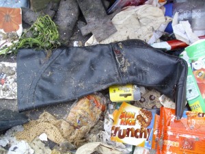 Janine08 032.jpg (451.91 KiB) 29510 mal betrachtet Das waren mal richtig geile Stiefel gewesen!