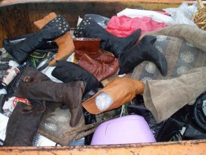 Müll0512 036.jpg (123.89 KiB) 9150 mal betrachtet Typisch: Das Wochenende könnte nun beginnen und nun fing es pünklich an zu regnen. Erst waren es nur wenige Tropfen.