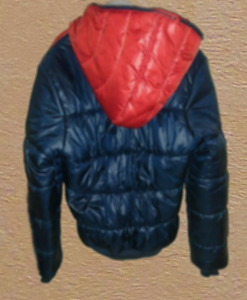 Adidas-Jacke von hinten