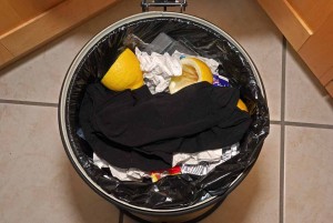 FSH_Müll_pzx_2.jpg (62.04 KiB) 11621 mal betrachtet Feinstrumpfhosen im Restmüll