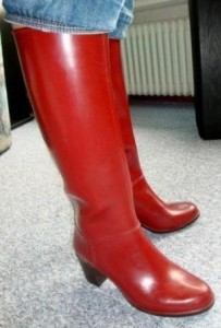 Rontani Rood van Ebay 1.jpg (27.07 KiB) 2002 mal betrachtet Sandra empfiehlt: Schenk mir diesen roten Rotani zum Geburtstag