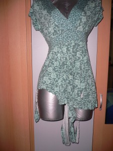 P1080127.JPG (1.36 MiB) 3257 mal betrachtet ich habe unten etwas eingeschnitten. Aber es gefällt mir immernoch nicht