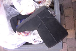 Müll0912 018.jpg (419.4 KiB) 5664 mal betrachtet Also doch keine Wintersaison mehr für diese süßen UGGs?!