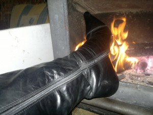 le feu pas tres intense , mais la chaleur est forte !!