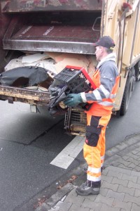 Harir01 097.jpg (261.65 KiB) 9693 mal betrachtet Alle Hände voll zu tun!