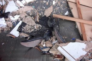 Harir01 079.jpg (282.3 KiB) 9081 mal betrachtet Ein geiles Bild des Jammers und es war offensichtlich, dass die Cowgirlstiefel nun im Sperrmüll "angekommen" waren!