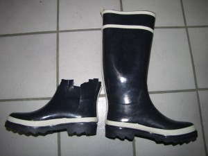 Eigentlich Schade waren wunderschöne glänzende Gummistiefel