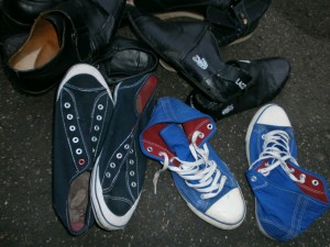Müll0113 024.jpg (320.92 KiB) 6458 mal betrachtet Die Sneakers von irgend einem Boy waren ganz nett.
